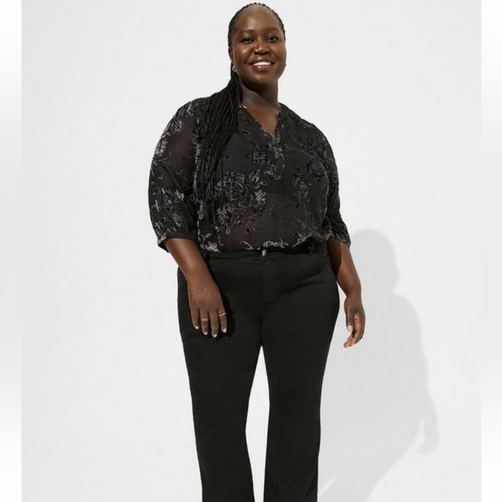 🆕 𝐓𝐨𝐫𝐫𝐢𝐝 Blouse - Picture 15 of 15